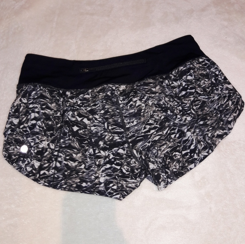 Lululemon speed up short *2.5"